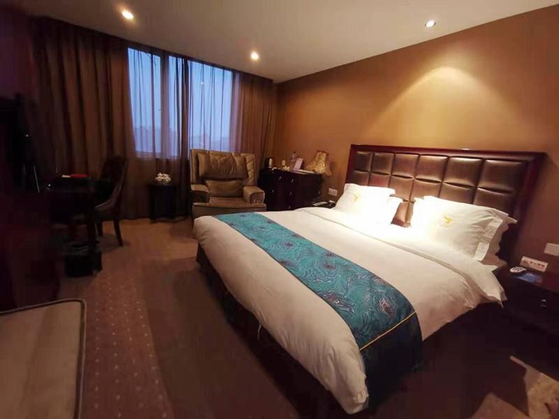 Khách sạn Dongjiaominxiang 4*
